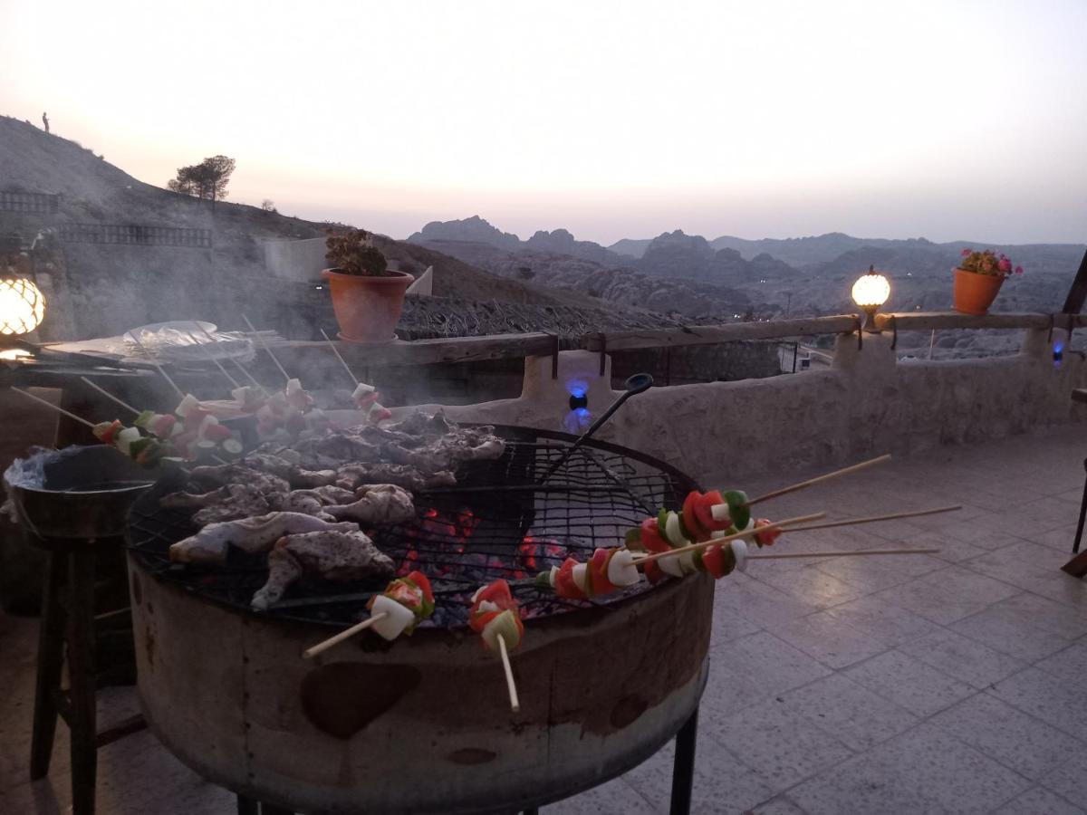 Infinity Lodge Wadi Musa Exterior photo