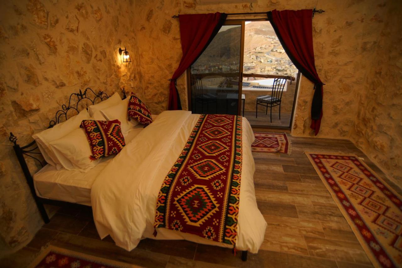 Infinity Lodge Wadi Musa Exterior photo