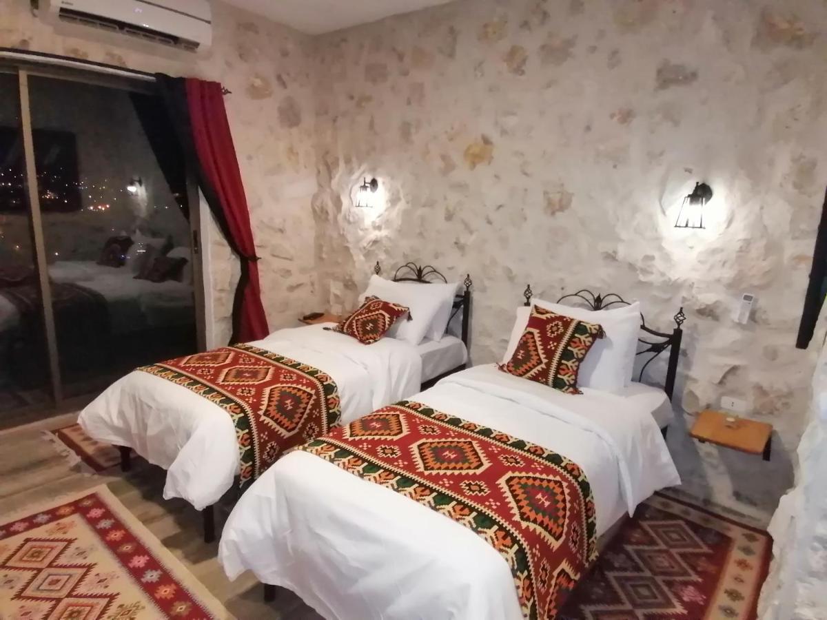 Infinity Lodge Wadi Musa Exterior photo